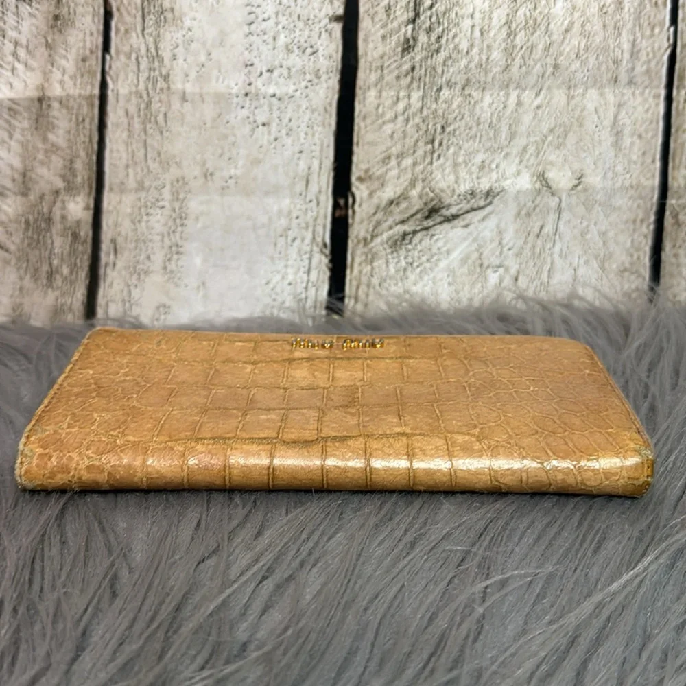 MIU MIU - 3/4 Zip Wallet - Picture 3 of 12